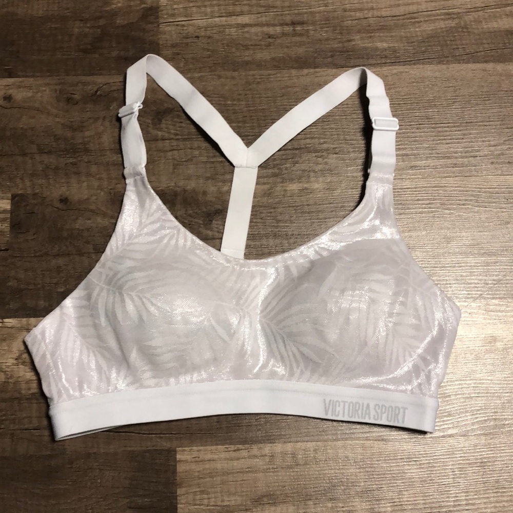White leafy design sports bra